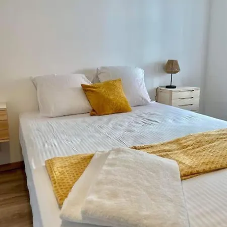 * Maison Chez J&j - Cite Medievale * *