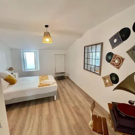 * Maison Chez J&j - Cite Medievale * Каркассонн