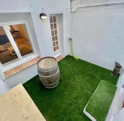 Σπίτι διακοπών * Maison Chez J&j - Cite Medievale * *